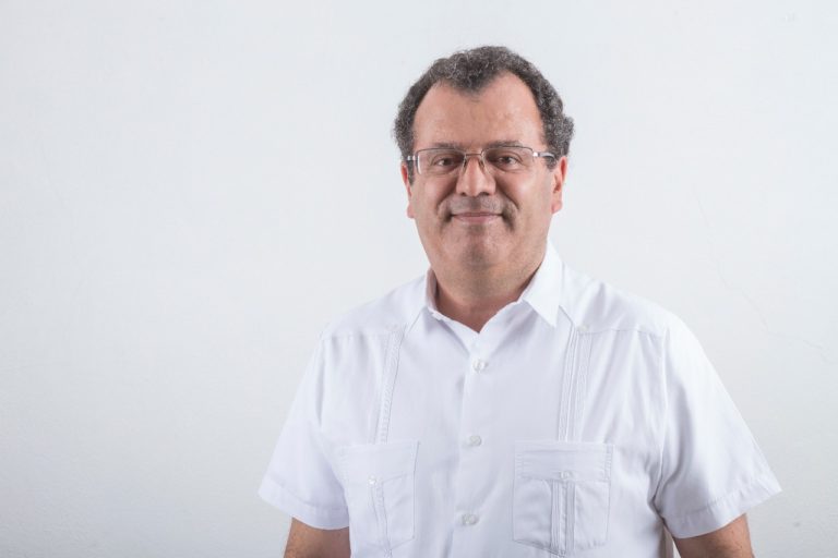 Piden transparencia en encuestas de Morena