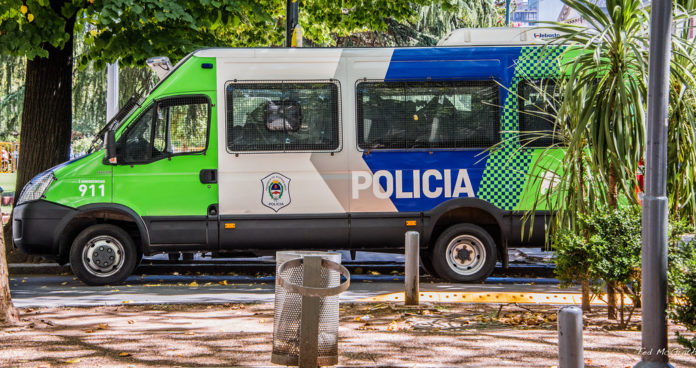 Joven de 16 años asesina a golpes a su abuela de 72 años en Argentina.