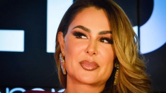 ninel-conde-cambia-el-color-de-sus-ojos-e-impacta-con-su-nuevo-look-104054-1024x576
