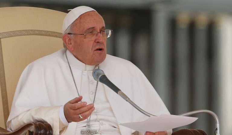 Papa pide que guerra en Ucrania no olvide el drama que vive Siria
