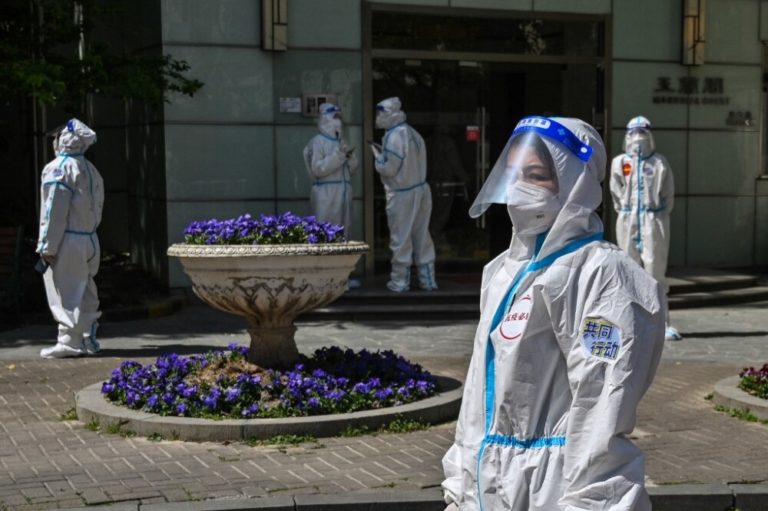 Casos globales de COVID-19 suben por quinta semana consecutiva