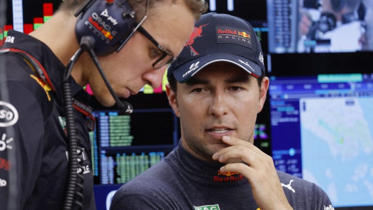 Checo Pérez marcó el cuarto tiempo en ensayo del GP Sinagapur