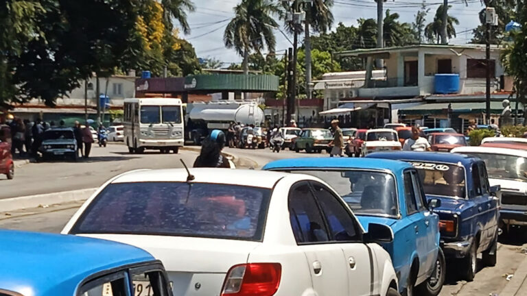 Abasto de combustible empeora en Cuba