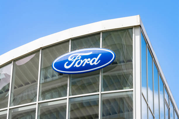 Acuerda Ford provisión de litio con productoras