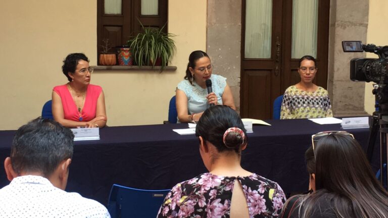 117 personas se inscribieron al programa «Contigo, Querétaro Bilingüe»