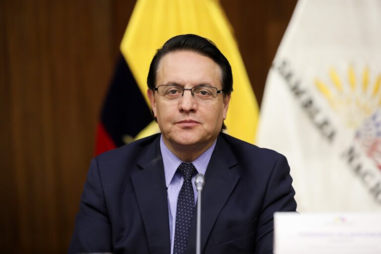 AMLO cuestiona la versión de que el Cártel de Sinaloa mató a candidato de Ecuador