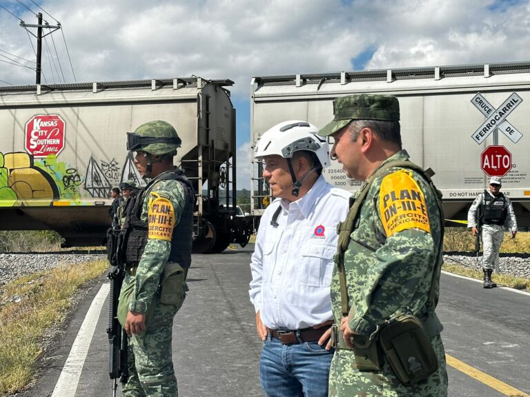 Aumenta a 7 el número de fallecidos por accidente con tren en El Marqués: Javier Amaya y Alejandro Vázquez Mellado