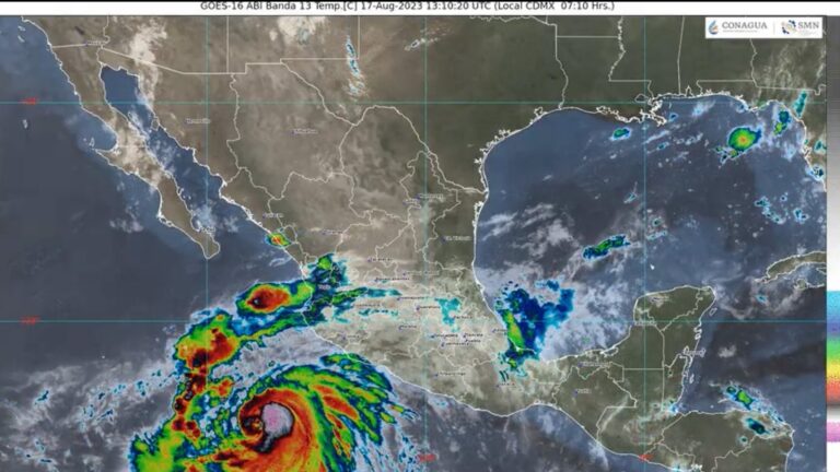 ‘Hilary’ se convierte en huracán frente a costas de Colima y Michoacán